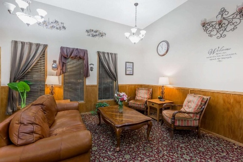 Super 8 by Wyndham Manhattan KS image 36